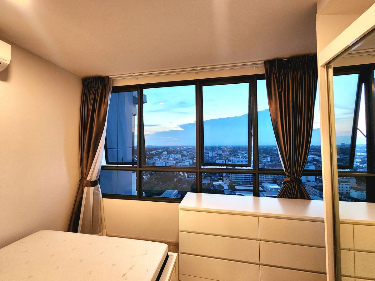 คอนโดปิ่นเกล้า จรัญสนิทวงศ์ : ขายห้องมุม มี 3 ทิศ เหนือ ตะวันตก และทิศใต้ ขายพร้อมอยู่แล้วคอนโด ทำเลศิริราช The Tree จรัญ 30 **แบบ ห้องหายาก 1 ชั้น มี1 ห้อง **โทนขาวมินิมอล