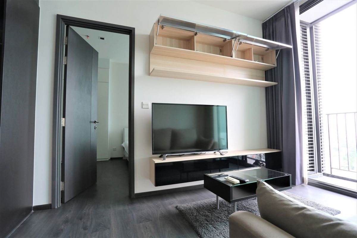 ให้เช่าคอนโดสุขุมวิท อโศก ทองหล่อ : (for rent) Edge Sukhumvit 23 ใกล้ BTS อโศก และ MRT สุขุมวิท