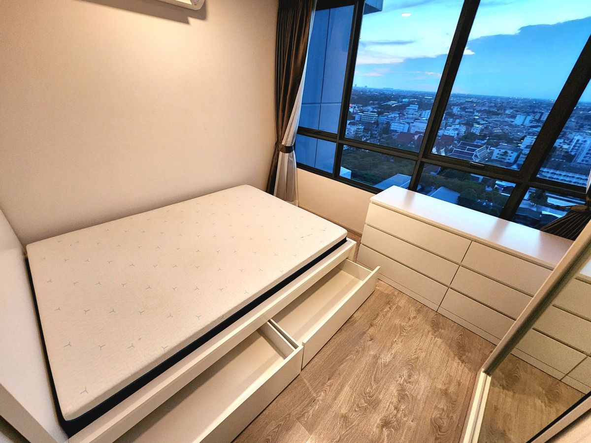 คอนโดปิ่นเกล้า จรัญสนิทวงศ์ : ขายห้องมุม มี 3 ทิศ เหนือ ตะวันตก และทิศใต้ ขายพร้อมอยู่แล้วคอนโด ทำเลศิริราช The Tree จรัญ 30 **แบบ ห้องหายาก 1 ชั้น มี1 ห้อง **โทนขาวมินิมอล