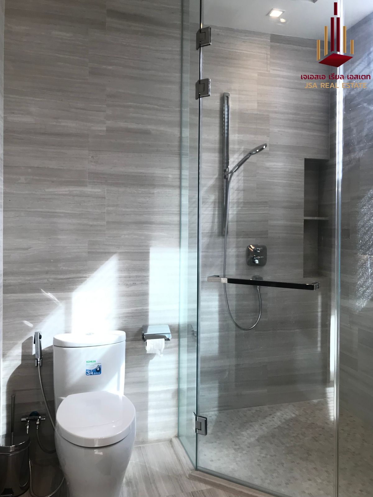 ขายคอนโดสุขุมวิท อโศก ทองหล่อ : ✨ For Sale: The Diplomat 39 Condo ✨  💰 Only 32,960,000 THB