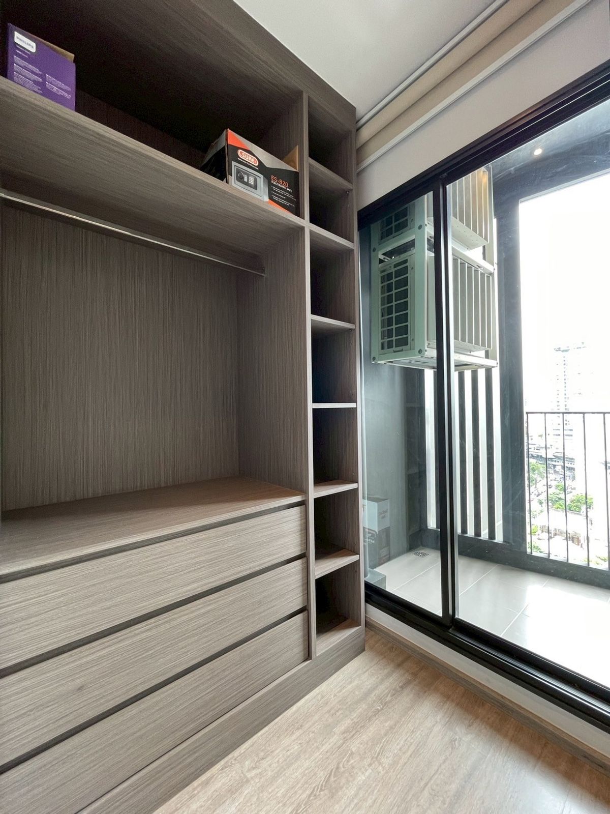 For RentCondoSukhumvit, Asoke, Thonglor : Rhythm Ekkamai for rent, 26,000 baht/month [MNr250901]