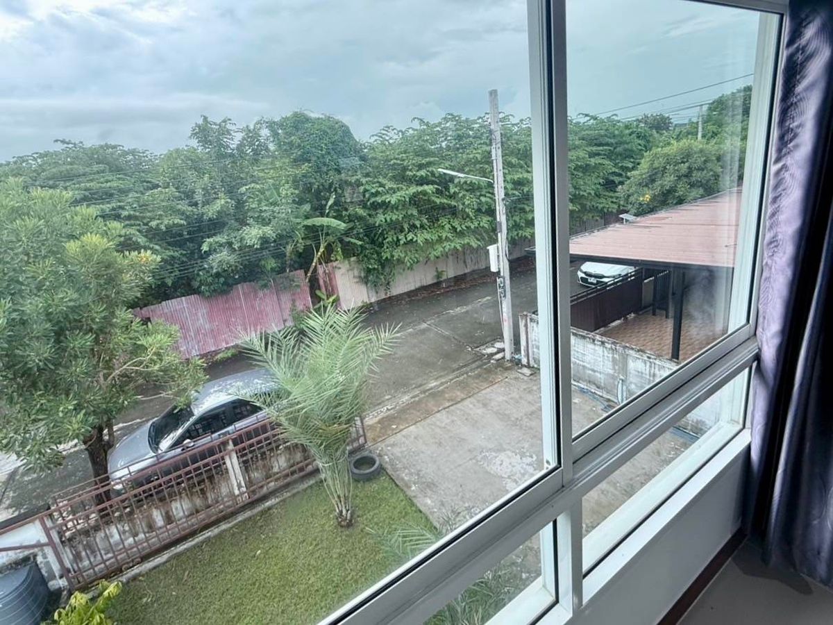 ขายบ้านมีนบุรี-ร่มเกล้า : ลดราคาพิเศษ บ้านเดี่ยว ม.นนทวีแกรนด์6 (51.2 ตร.ว.) 3 นอน 2 น้ำ ใกล้เทคโนโลยีมหานคร 