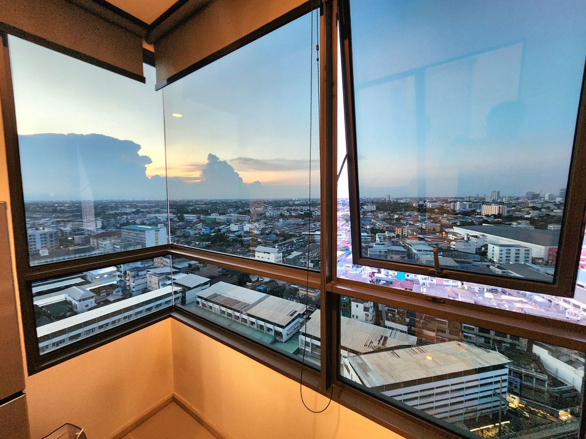 คอนโดปิ่นเกล้า จรัญสนิทวงศ์ : ขายห้องมุม มี 3 ทิศ เหนือ ตะวันตก และทิศใต้ ขายพร้อมอยู่แล้วคอนโด ทำเลศิริราช The Tree จรัญ 30 **แบบ ห้องหายาก 1 ชั้น มี1 ห้อง **โทนขาวมินิมอล