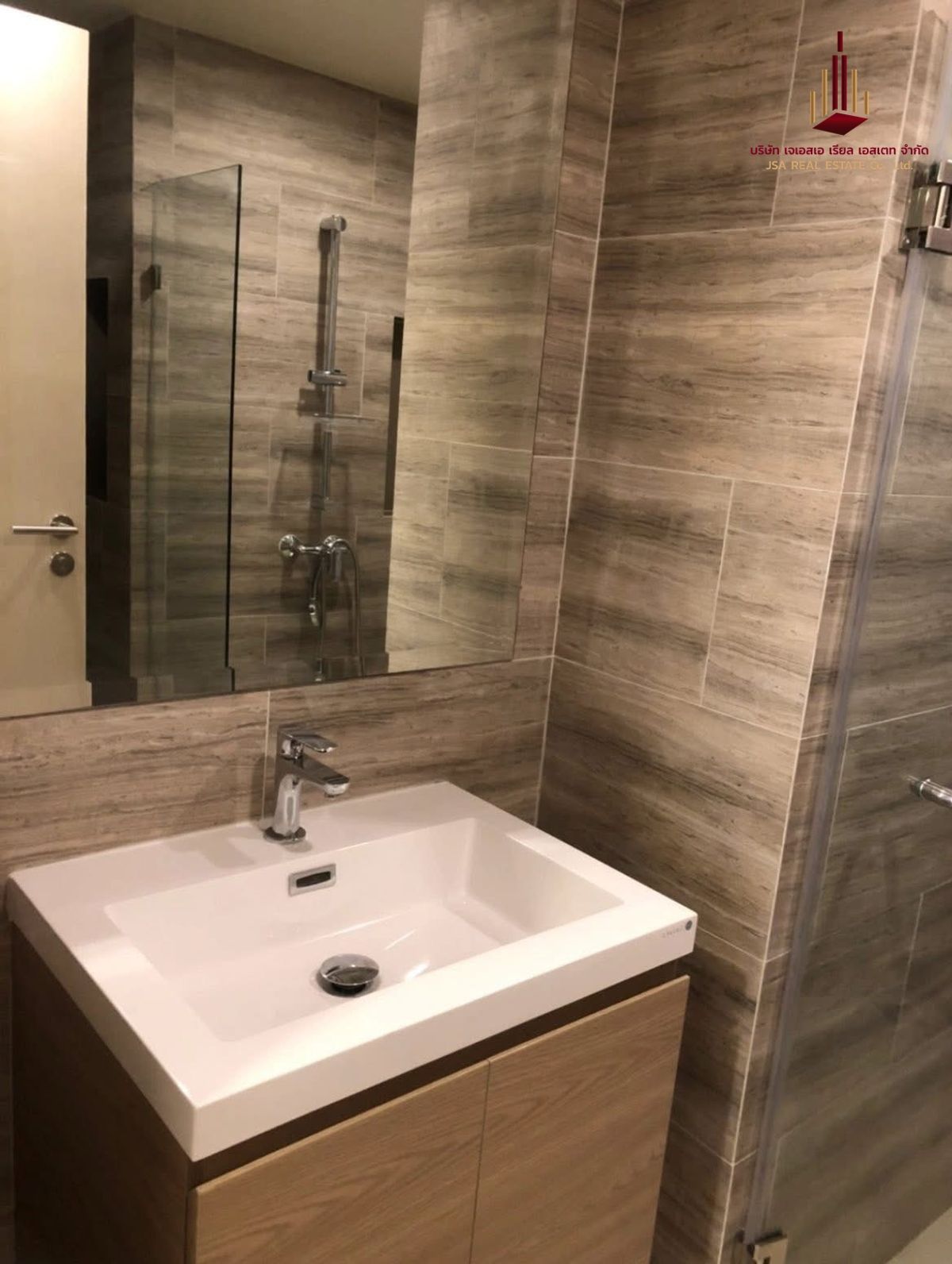 ให้เช่าคอนโดพระราม 9 เพชรบุรีตัดใหม่ RCA : ✨ For Rent: Maestro 03 Ratchada -Rama 9 Condo ✨  💰 Only 17,000THB/month