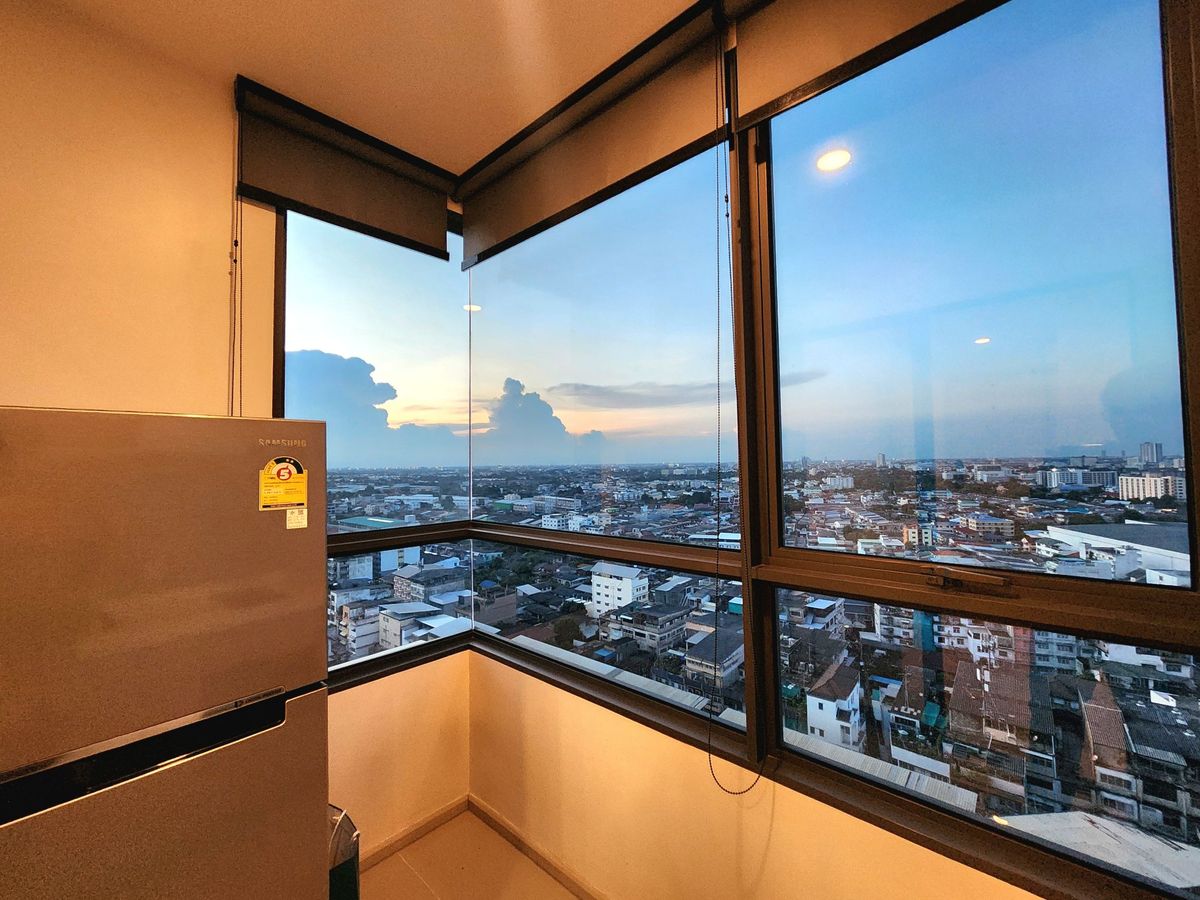 คอนโดปิ่นเกล้า จรัญสนิทวงศ์ : ขายห้องมุม มี 3 ทิศ เหนือ ตะวันตก และทิศใต้ ขายพร้อมอยู่แล้วคอนโด ทำเลศิริราช The Tree จรัญ 30 **แบบ ห้องหายาก 1 ชั้น มี1 ห้อง **โทนขาวมินิมอล