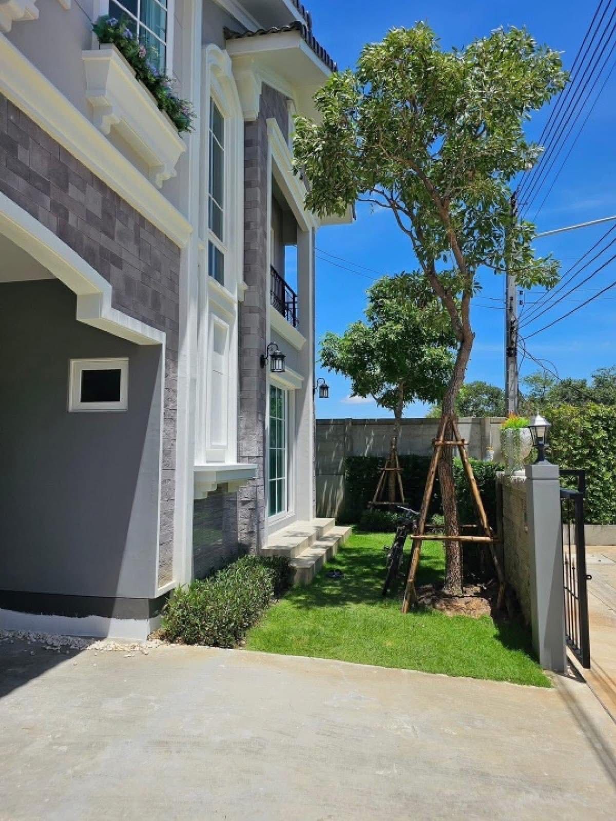 For RentHousePathum Thani,Rangsit, Thammasat : Single house for rent 📍 Prestige Future-Rangsit 📍 4 bedrooms, 3 bathrooms, fully furnished and equipped with appliances