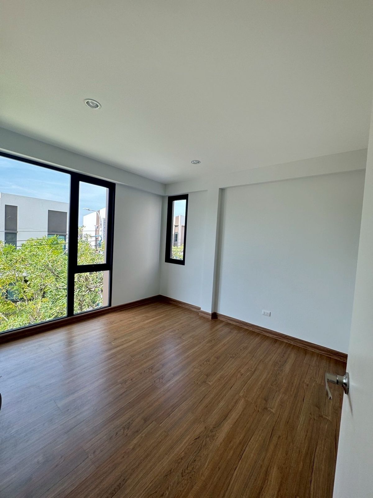 For SaleOnnut, Udomsuk : 🔥 Pristine Luxury Twin House – The Edition Sukhumvit–On Nut | 3 Bedrooms, 3 Bathrooms | Only 5 Months Old, Move-in Ready | Close to BTS On Nut & Seacon Square