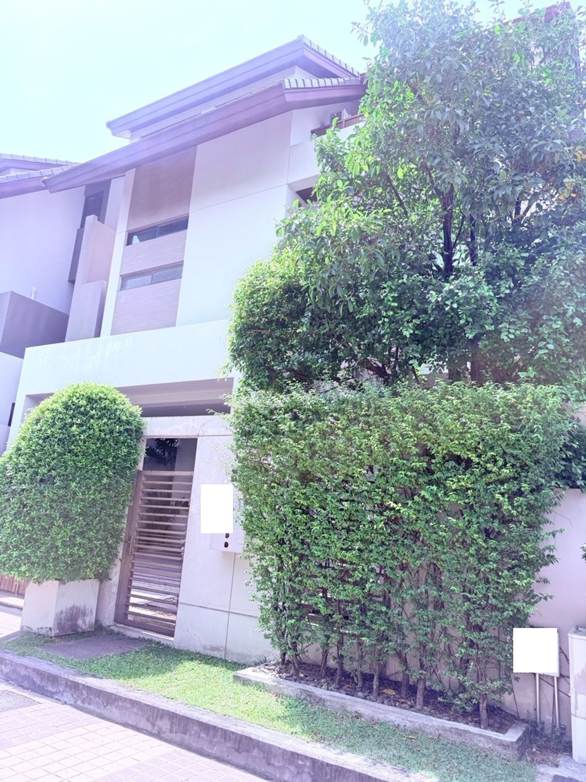 ขายบ้านเลียบทางด่วนรามอินทรา : 54.4ตรว 4นอน4น้ำ บ้านเดี่ยว 3 ชั้น ไพรเวท เนอวานา เรสสิเดนซ์ 