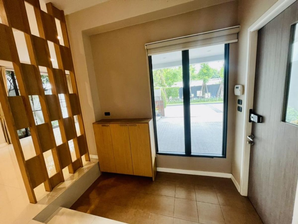 ขายบ้านเลียบทางด่วนรามอินทรา : 54.4ตรว 4นอน4น้ำ บ้านเดี่ยว 3 ชั้น ไพรเวท เนอวานา เรสสิเดนซ์ 