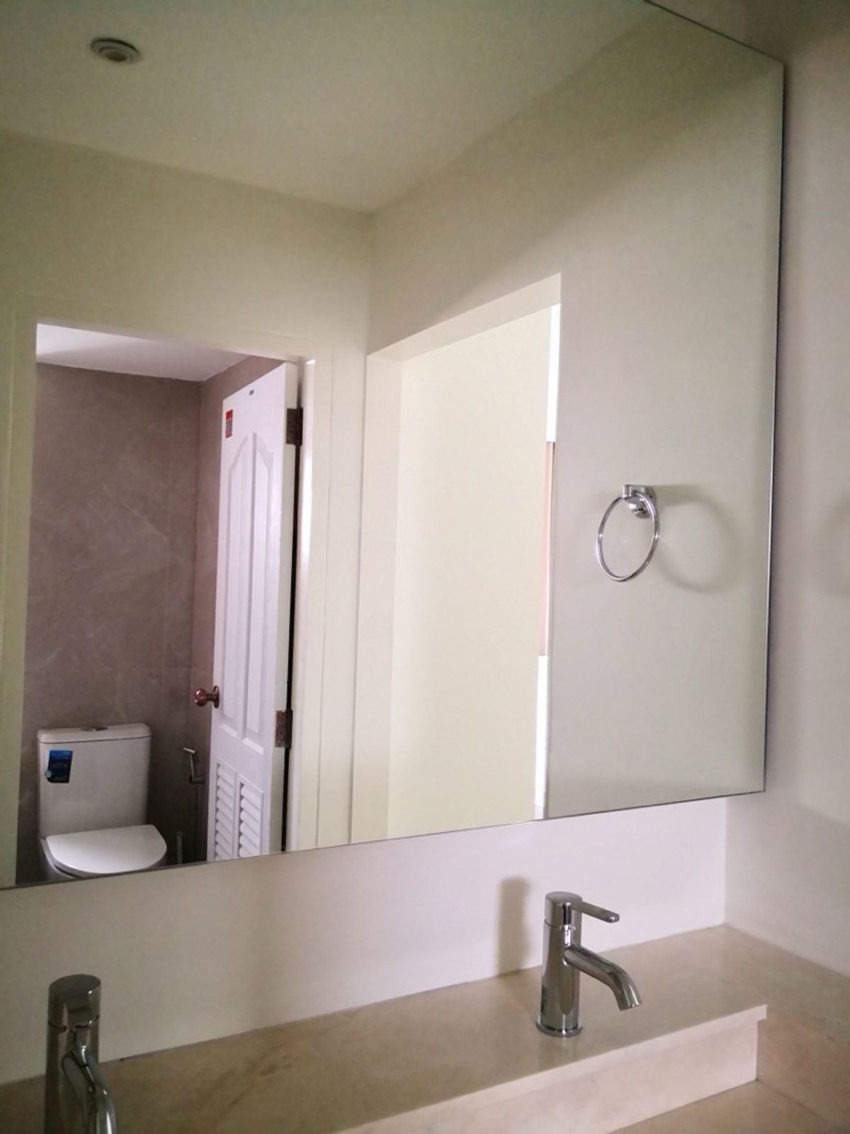 ขายคอนโดสีลม ศาลาแดง บางรัก : Investment Unit – Surawong City Resort | Corner Room in Silom CBD พร้อมผู้เช่า รับรายได้ 30K–35K/เดือนทันที