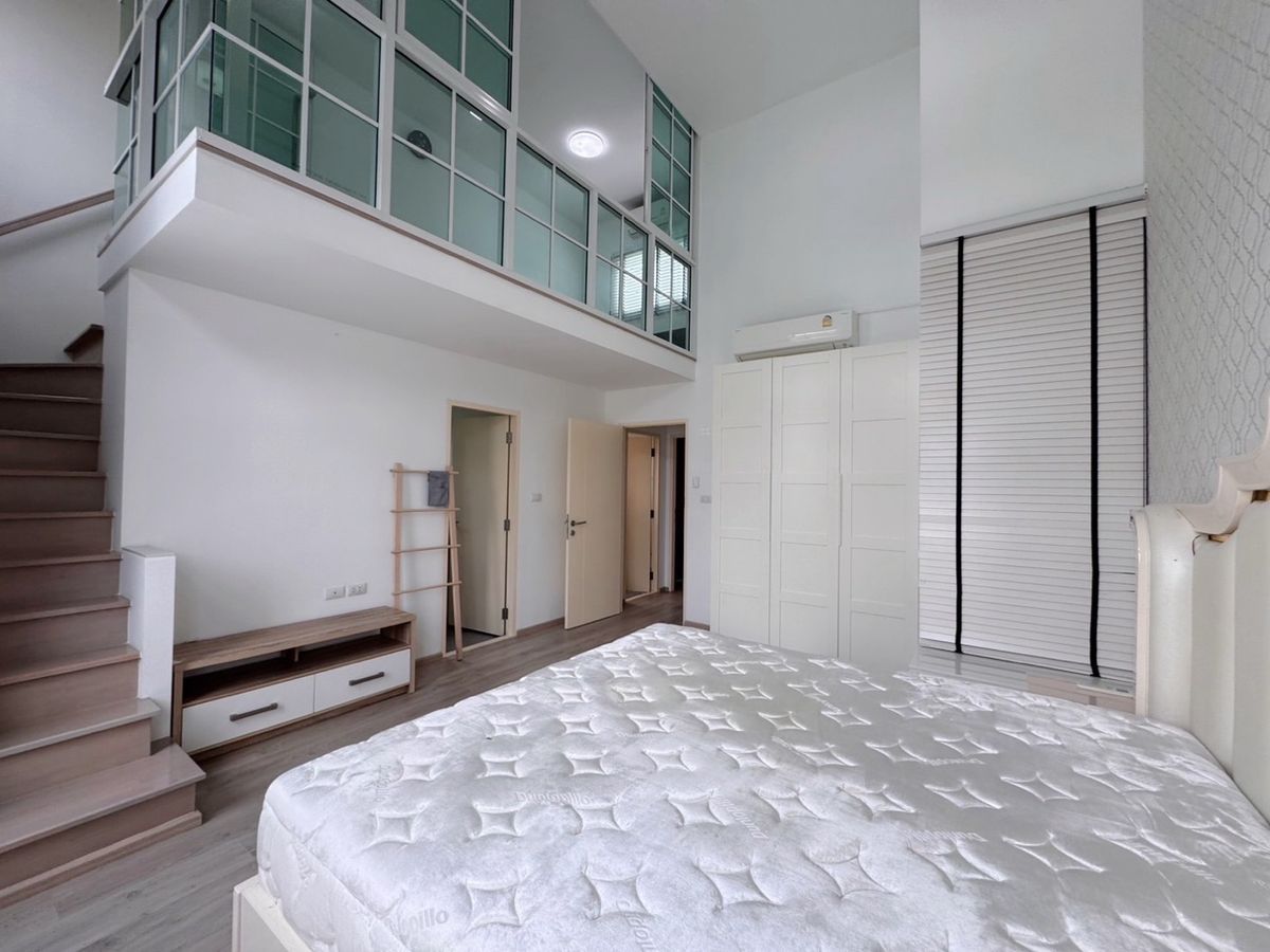 ให้เช่าทาวน์โฮมบางนา แบริ่ง ลาซาล : 💥ForRent💥3Bed • Indy Bangna-Ramkhamhang 2 🏡 Near Mega Bangna ✨ Duplex ‼️Corner House with Private Garden 🌳 Ready to move in ‼️