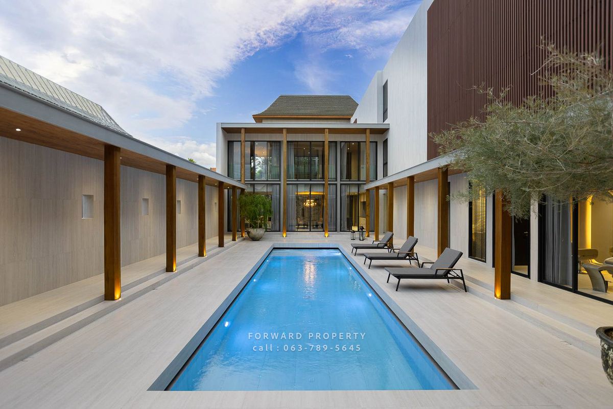 ขายบ้านเกษตร นวมินทร์ ลาดปลาเค้า : Ultra Luxury Pool Villa 3 ชั้น เลียบทางด่วนเอกมัยรามอินทรา 139 ล้านบาท