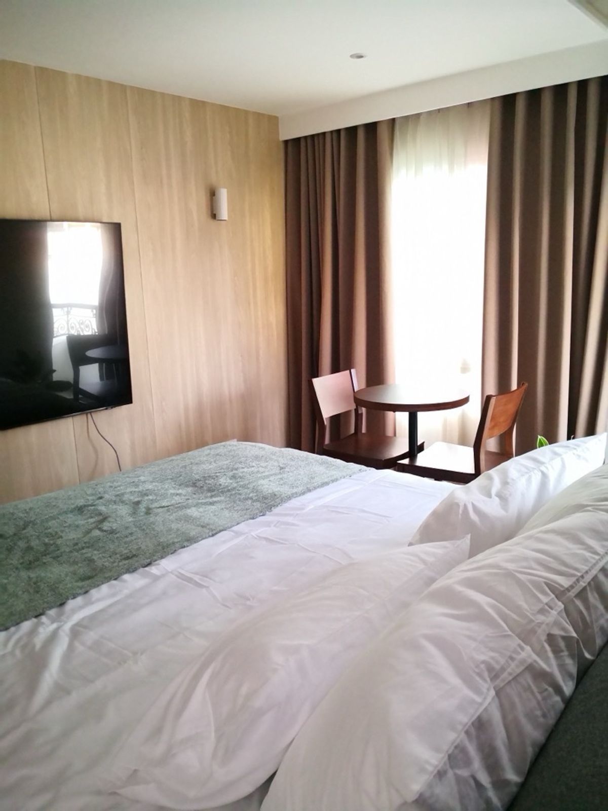 ขายคอนโดสีลม ศาลาแดง บางรัก : Investment Unit – Surawong City Resort | Corner Room in Silom CBD พร้อมผู้เช่า รับรายได้ 30K–35K/เดือนทันที