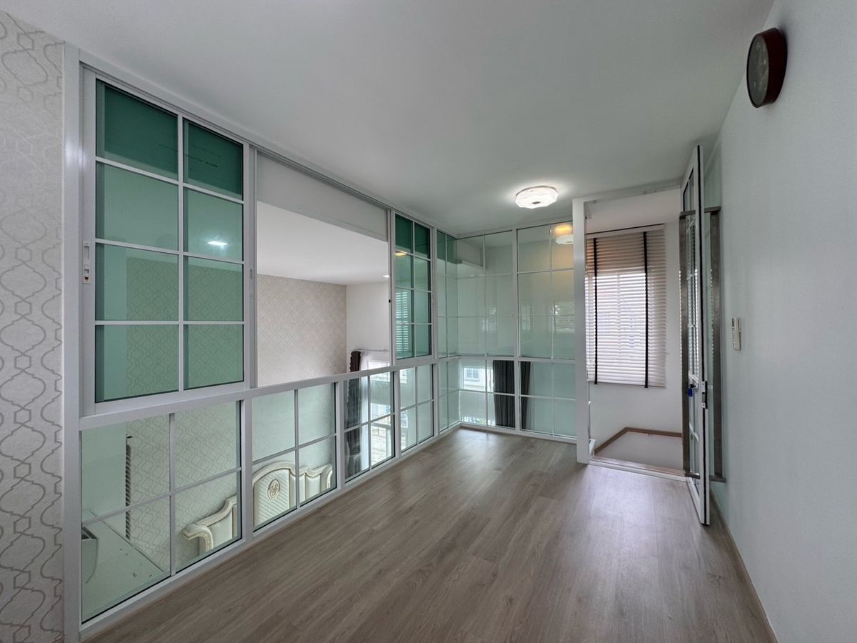 ให้เช่าทาวน์โฮมบางนา แบริ่ง ลาซาล : 💥ForRent💥3Bed • Indy Bangna-Ramkhamhang 2 🏡 Near Mega Bangna ✨ Duplex ‼️Corner House with Private Garden 🌳 Ready to move in ‼️