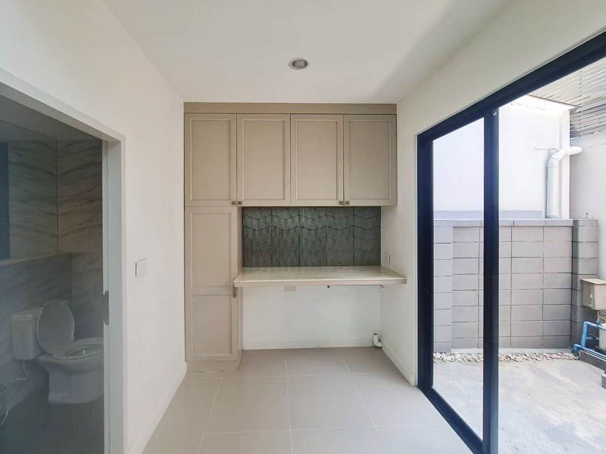 For SaleTownhomePattanakan, Srinakarin : TownHome for Sale Nirvana Define Rama 9, 3 bedroom 21 sqw 235 sqm Near Ramkhamhaeng, Pattanakarn, Huamak, The Nine : SL25S-019