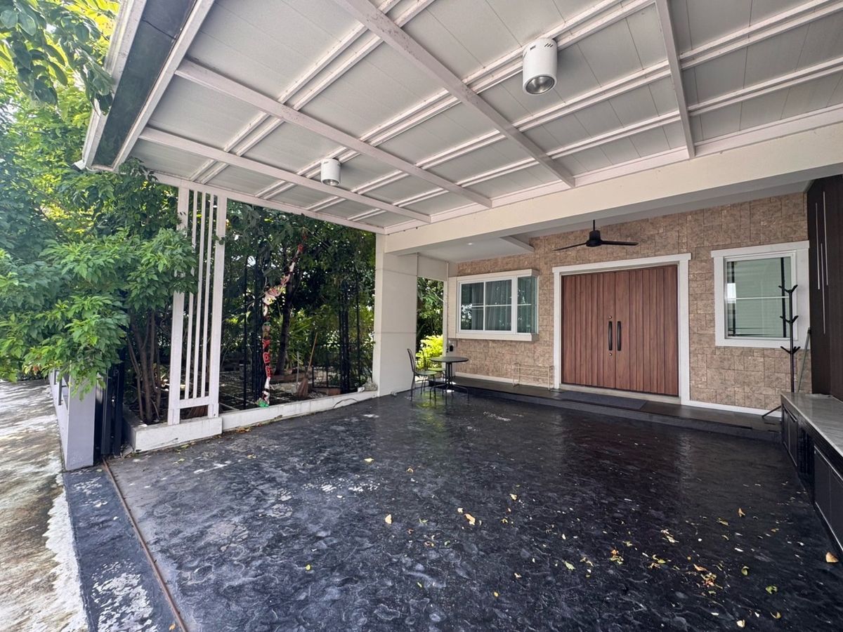 ให้เช่าทาวน์โฮมบางนา แบริ่ง ลาซาล : 💥ForRent💥3Bed • Indy Bangna-Ramkhamhang 2 🏡 Near Mega Bangna ✨ Duplex ‼️Corner House with Private Garden 🌳 Ready to move in ‼️