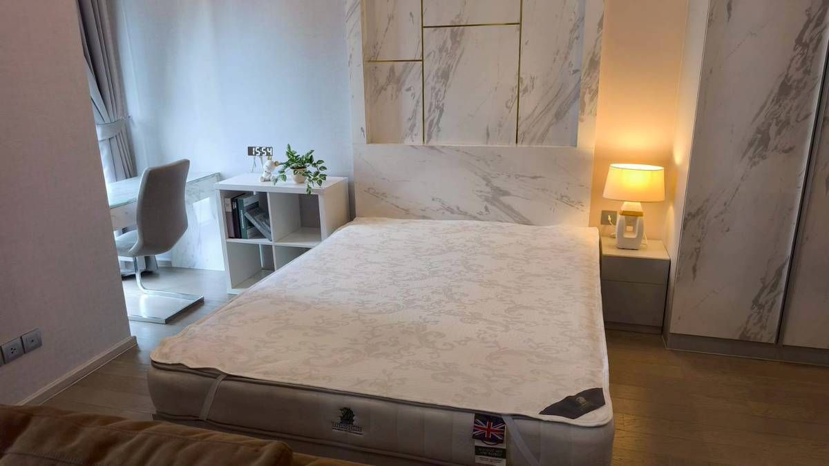 ให้เช่าคอนโดสุขุมวิท อโศก ทองหล่อ : Ashton Asoke, Available For Rent, Fully Furnished, Ready to move in สอบถามได้ครับ