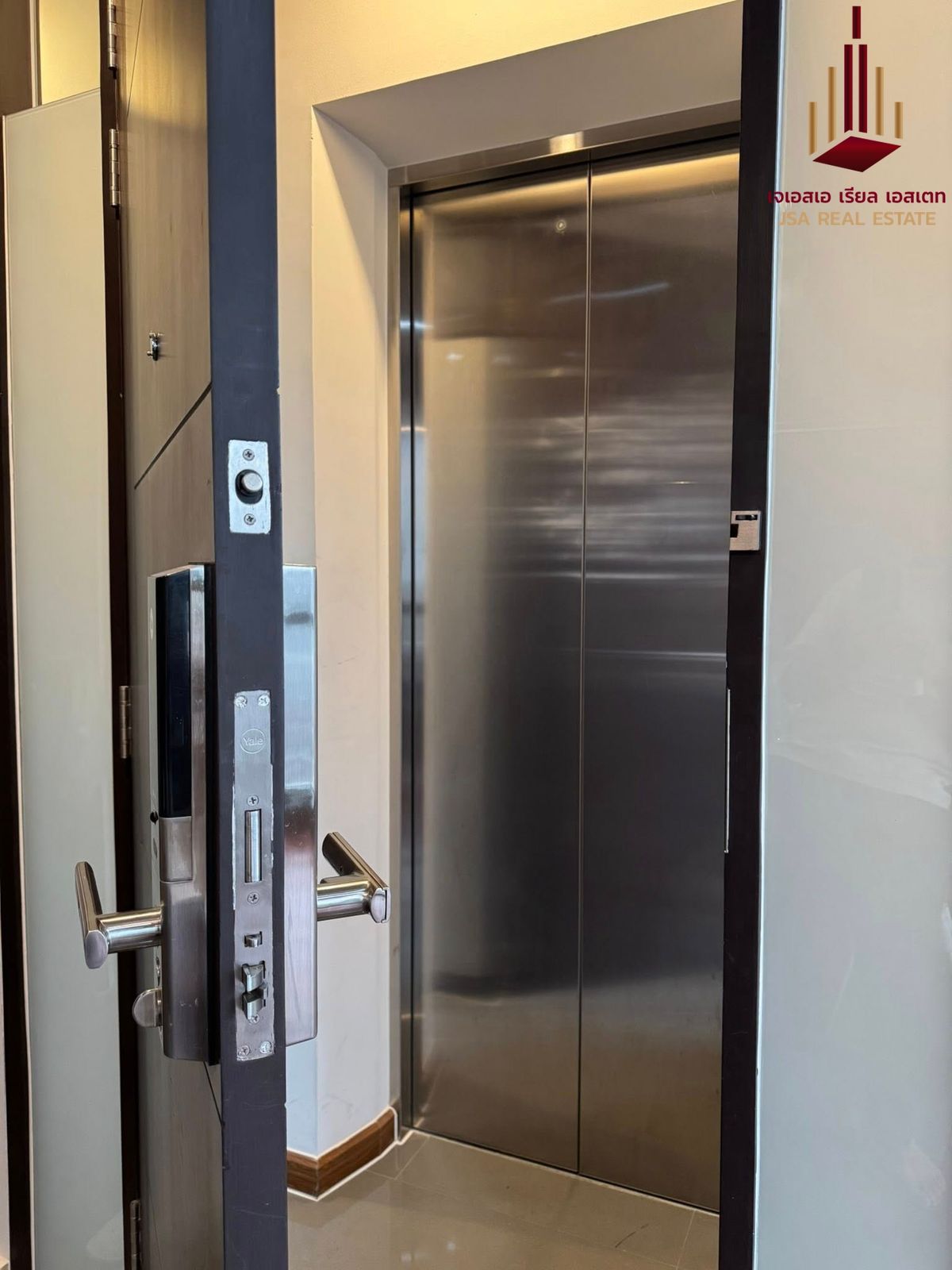 For SaleCondoRatchathewi,Phayathai : ✨ For Sale: Wish Signature Midtown Siam Condo ✨ 💰 ONLY 5,974,000 THB