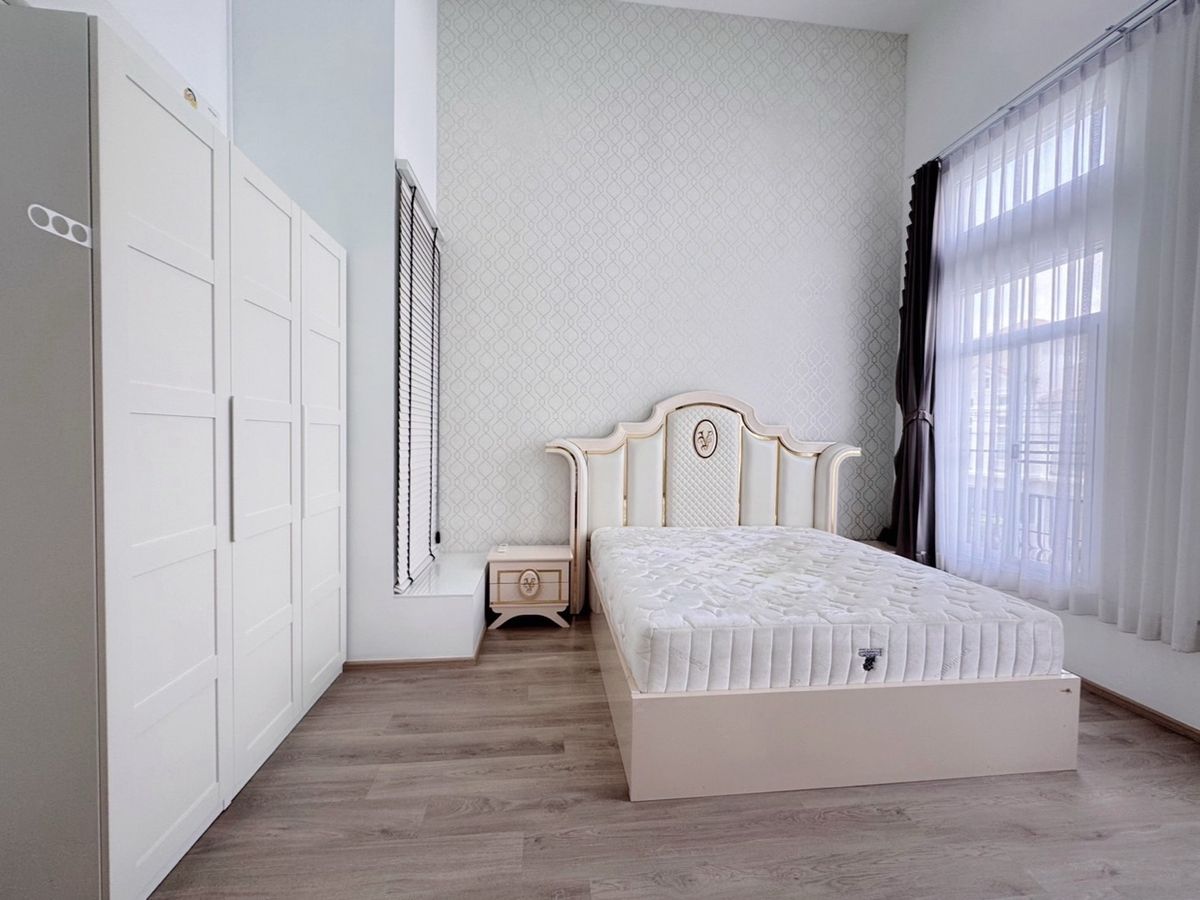 ให้เช่าทาวน์โฮมบางนา แบริ่ง ลาซาล : 💥ForRent💥3Bed • Indy Bangna-Ramkhamhang 2 🏡 Near Mega Bangna ✨ Duplex ‼️Corner House with Private Garden 🌳 Ready to move in ‼️