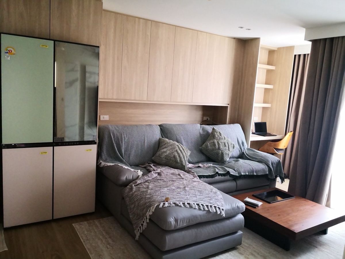 ขายคอนโดสีลม ศาลาแดง บางรัก : Investment Unit – Surawong City Resort | Corner Room in Silom CBD พร้อมผู้เช่า รับรายได้ 30K–35K/เดือนทันที