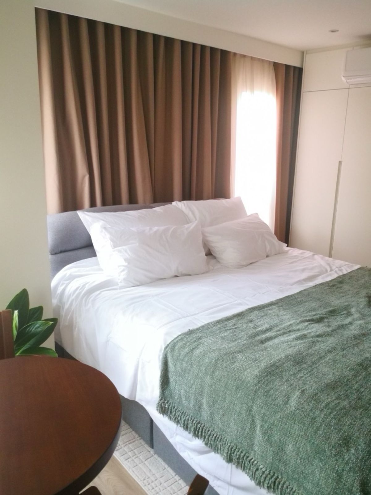 ขายคอนโดสีลม ศาลาแดง บางรัก : Investment Unit – Surawong City Resort | Corner Room in Silom CBD พร้อมผู้เช่า รับรายได้ 30K–35K/เดือนทันที