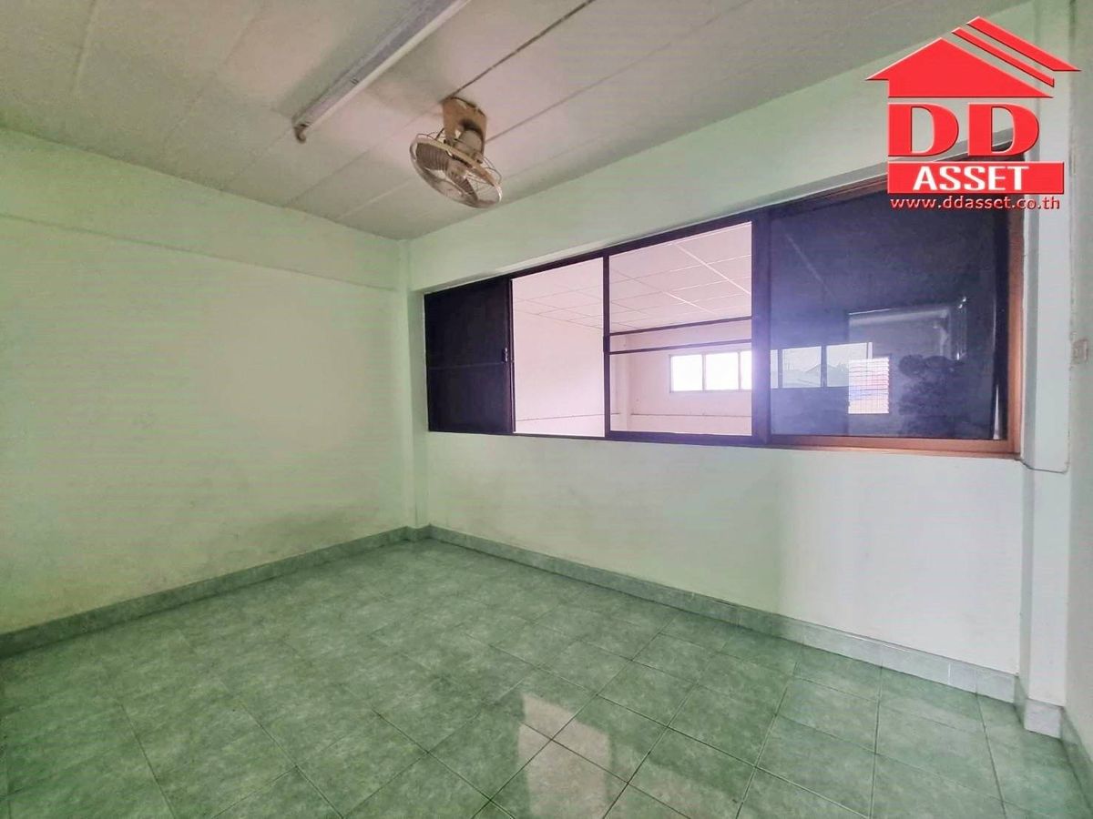Shop HouseSamut Prakan,Samrong : Selling/ renting 2 commercial buildings, Soi Yu Suk, near Bang Mueang Municipality, Samut Prakan, Kanchana Code: T8224
