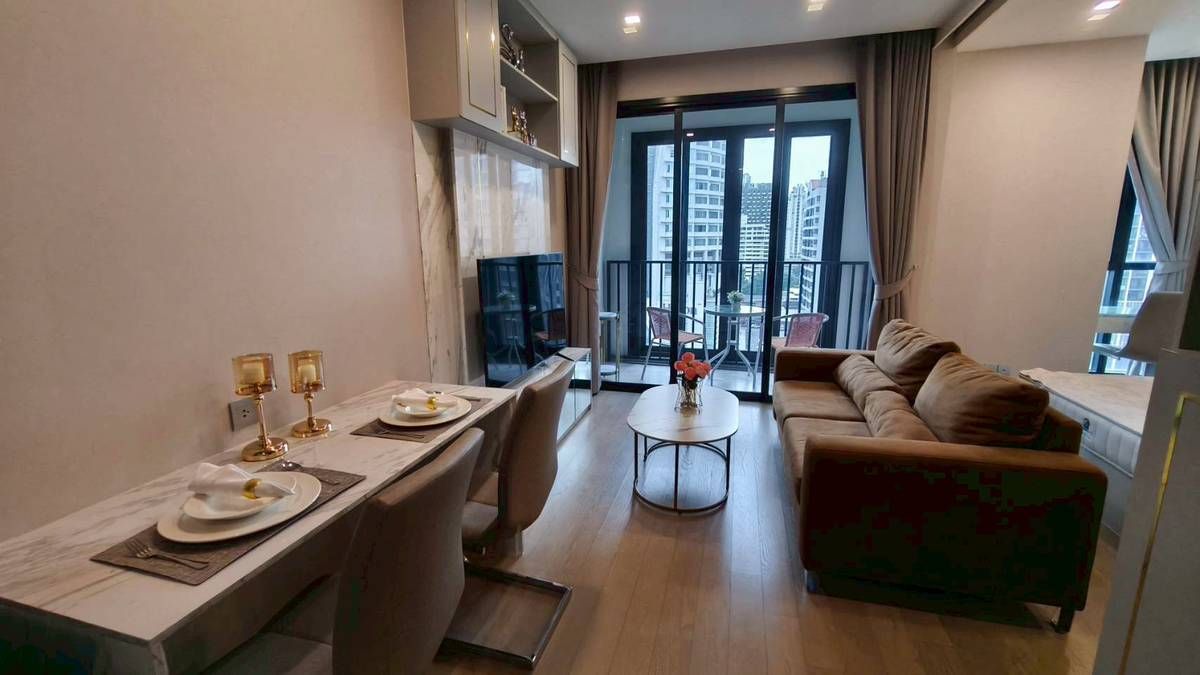 ให้เช่าคอนโดสุขุมวิท อโศก ทองหล่อ : Ashton Asoke, Available For Rent, Fully Furnished, Ready to move in สอบถามได้ครับ