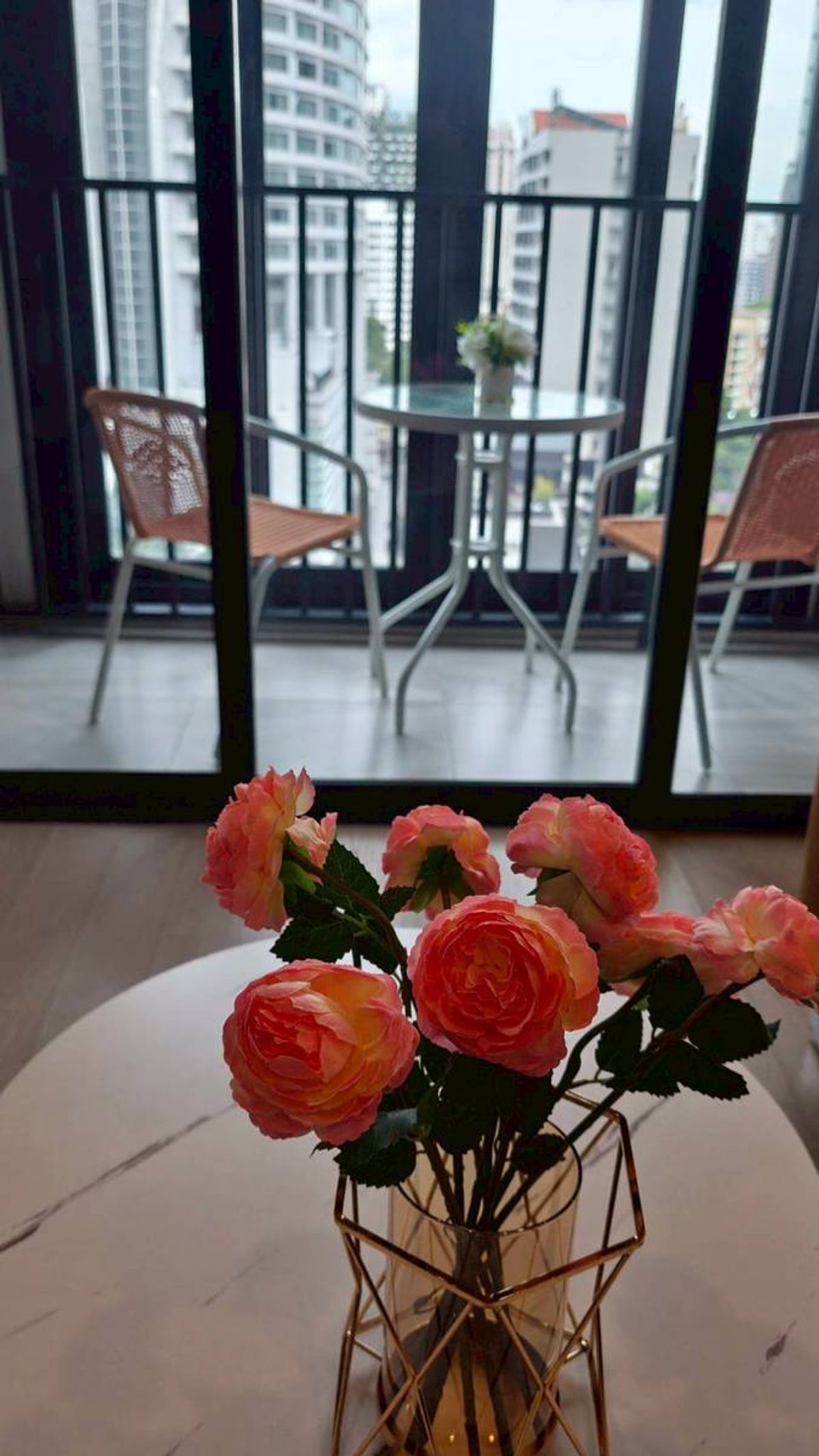 ให้เช่าคอนโดสุขุมวิท อโศก ทองหล่อ : Ashton Asoke, Available For Rent, Fully Furnished, Ready to move in สอบถามได้ครับ