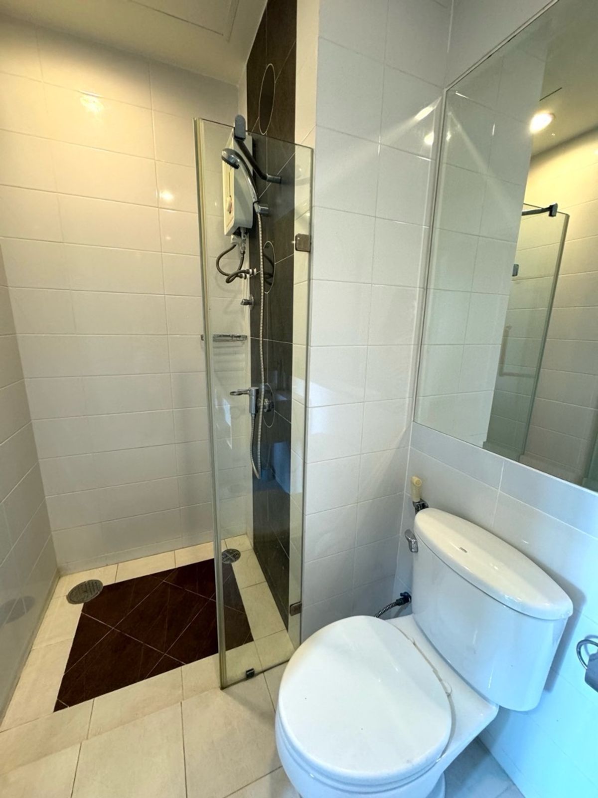 For RentCondoSathorn, Narathiwat : Available: The Complete Narathiwat Condo, large 2-bedroom, 2-bathroom unit.