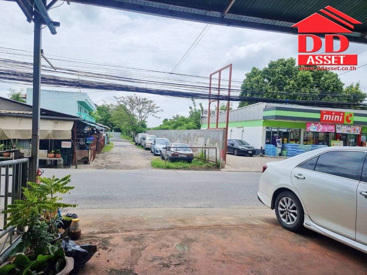 Shop HouseSamut Prakan,Samrong : Selling/ renting 2 commercial buildings, Soi Yu Suk, near Bang Mueang Municipality, Samut Prakan, Kanchana Code: T8224