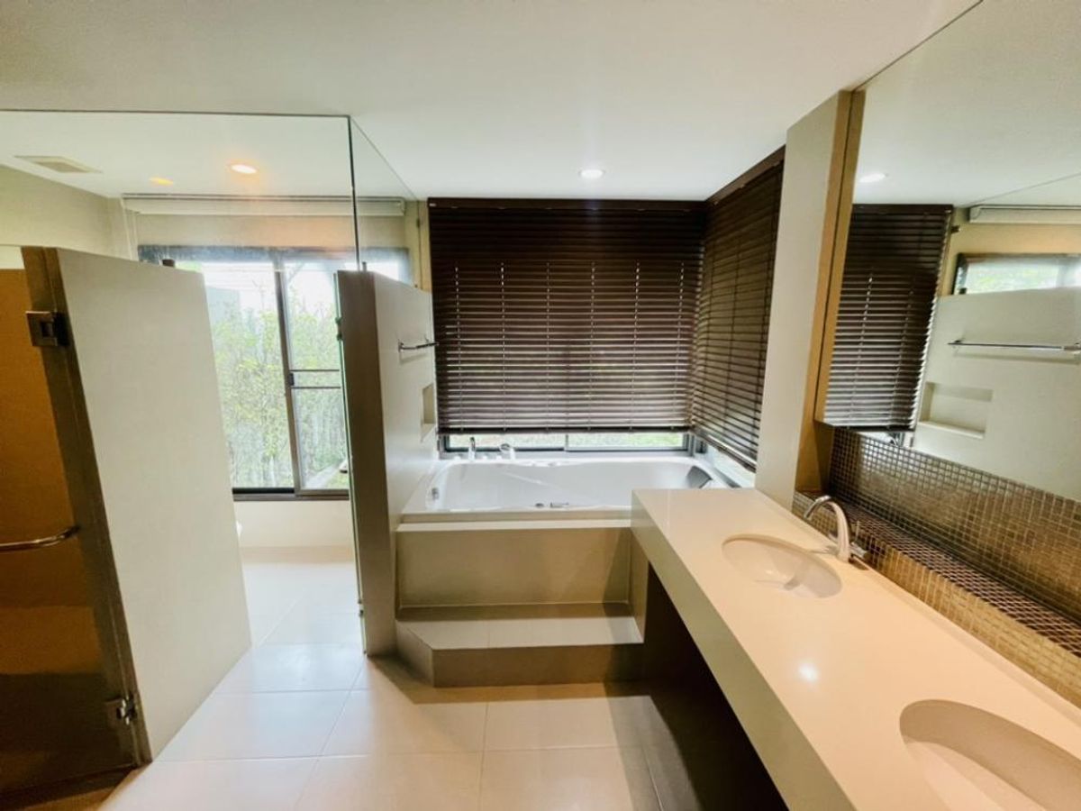 ขายบ้านเลียบทางด่วนรามอินทรา : 54.4ตรว 4นอน4น้ำ บ้านเดี่ยว 3 ชั้น ไพรเวท เนอวานา เรสสิเดนซ์ 