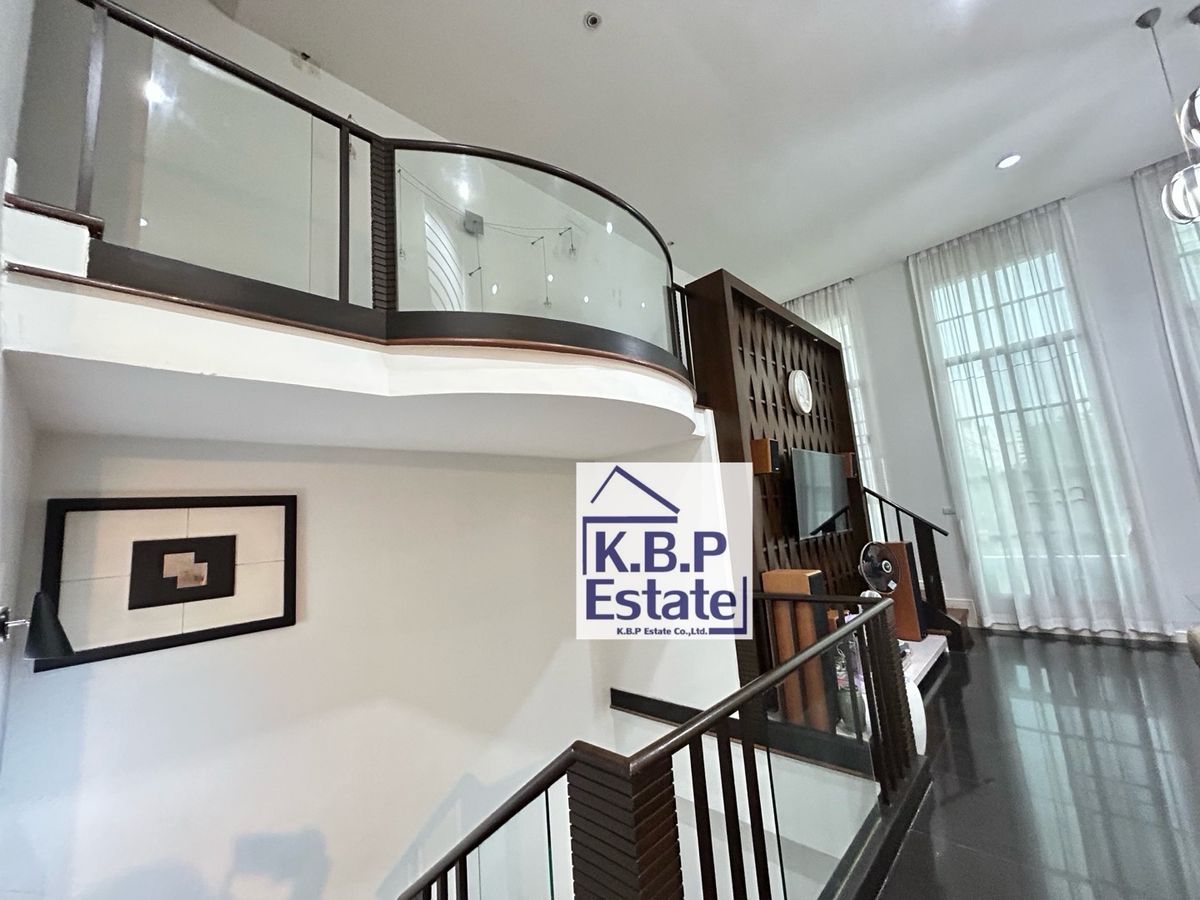 ขายทาวน์โฮมสาทร นราธิวาส : ขายบ้านกลางกรุงสาทร-นราธิวาส 4ชั้น 5 ห้องนอน 6 ห้องน้ำ 23.40ตร.วา /277 ตรม. นัดชมโทร.0645254286