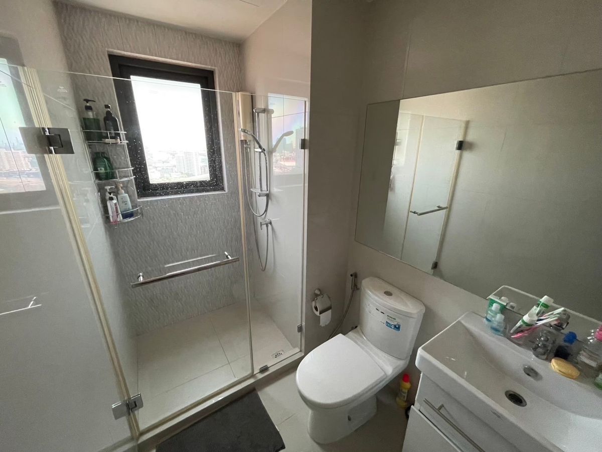 ขายคอนโดอ่อนนุช อุดมสุข : Life Sukhumvit 48 ขายด่วน 2 ห้องนอน ตกแต่งพร้อมอยู่ ลดพิเศษ 6.5 ล้านเท่านั้น