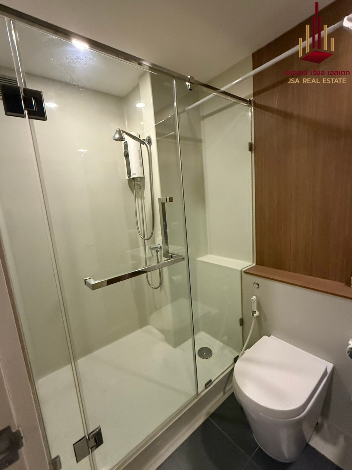 ให้เช่าคอนโดสาทร นราธิวาส : ✨ For Rent: Blossom Condo @ Sathorn Charoenrat Condo ✨ 💰 Only 30,000 THB/month