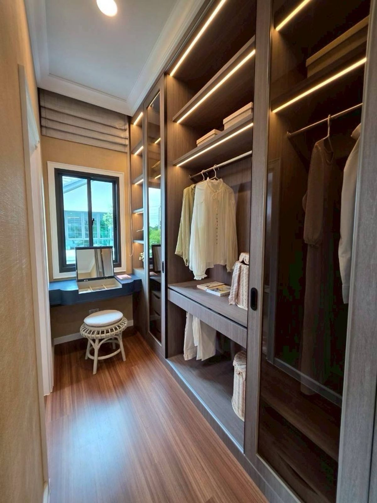 ขายบ้านนวมินทร์ รามอินทรา : ขาย ม.บุราสิริ จตุโชติ