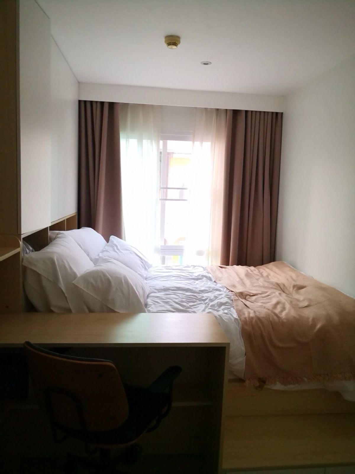 ขายคอนโดสีลม ศาลาแดง บางรัก : Investment Unit – Surawong City Resort | Corner Room in Silom CBD พร้อมผู้เช่า รับรายได้ 30K–35K/เดือนทันที