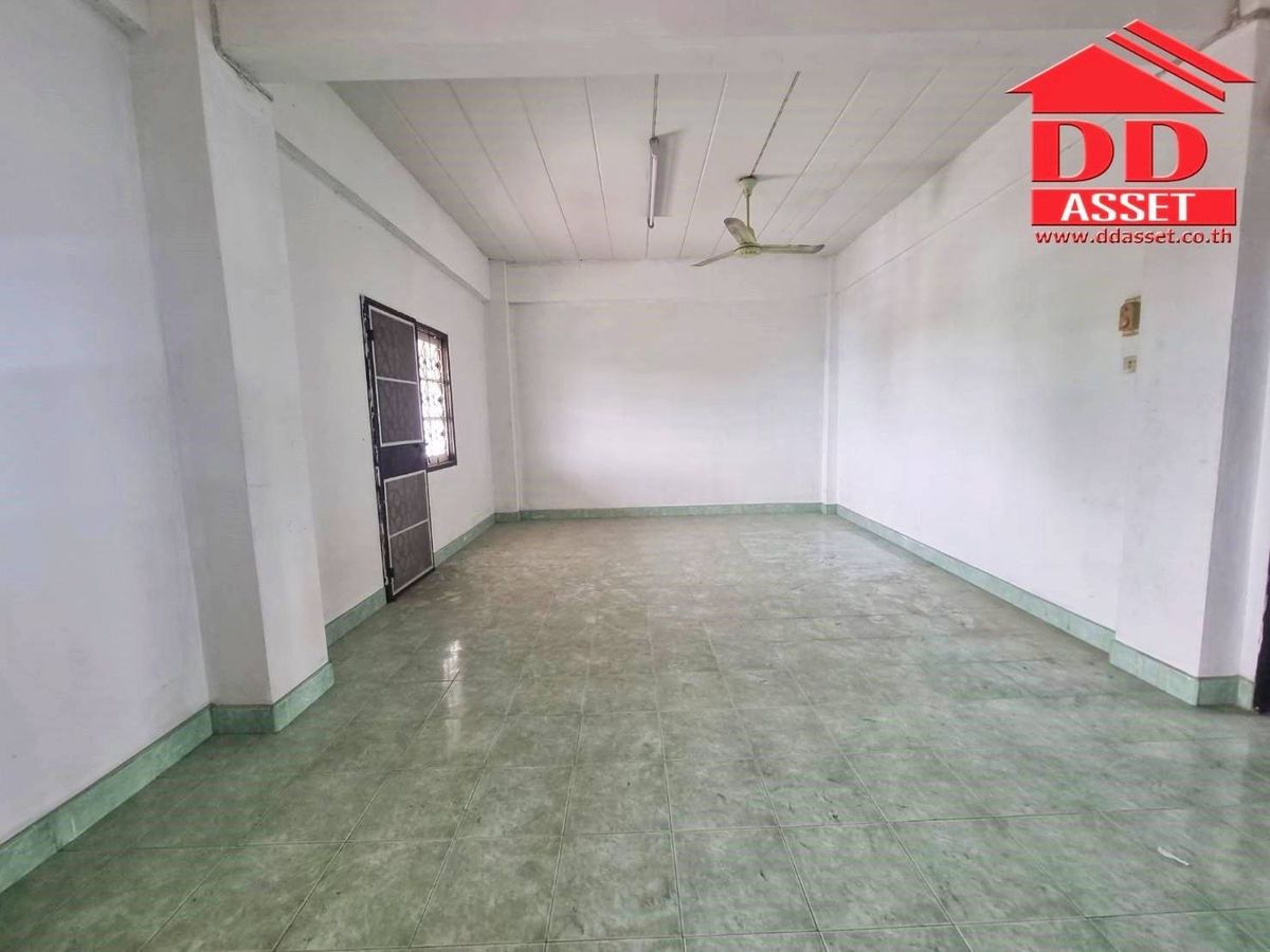 Shop HouseSamut Prakan,Samrong : Selling/ renting 2 commercial buildings, Soi Yu Suk, near Bang Mueang Municipality, Samut Prakan, Kanchana Code: T8224