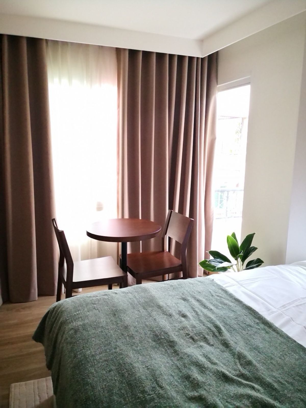 ขายคอนโดสีลม ศาลาแดง บางรัก : Investment Unit – Surawong City Resort | Corner Room in Silom CBD พร้อมผู้เช่า รับรายได้ 30K–35K/เดือนทันที
