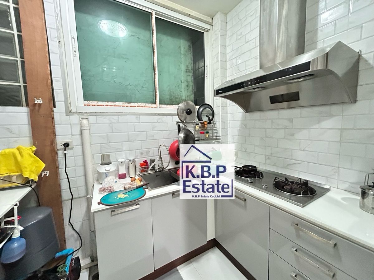 ขายทาวน์โฮมสาทร นราธิวาส : ขายบ้านกลางกรุงสาทร-นราธิวาส 4ชั้น 5 ห้องนอน 6 ห้องน้ำ 23.40ตร.วา /277 ตรม. นัดชมโทร.0645254286