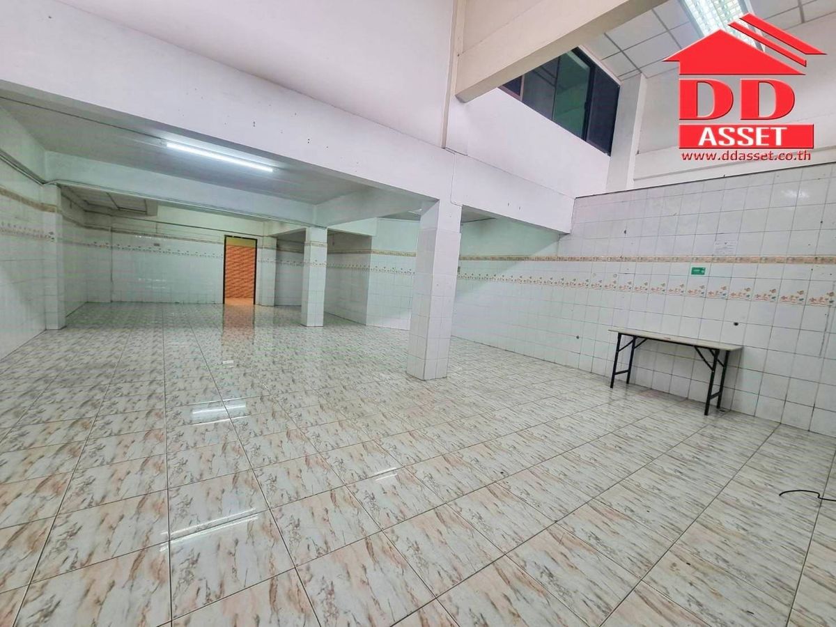 Shop HouseSamut Prakan,Samrong : Selling/ renting 2 commercial buildings, Soi Yu Suk, near Bang Mueang Municipality, Samut Prakan, Kanchana Code: T8224