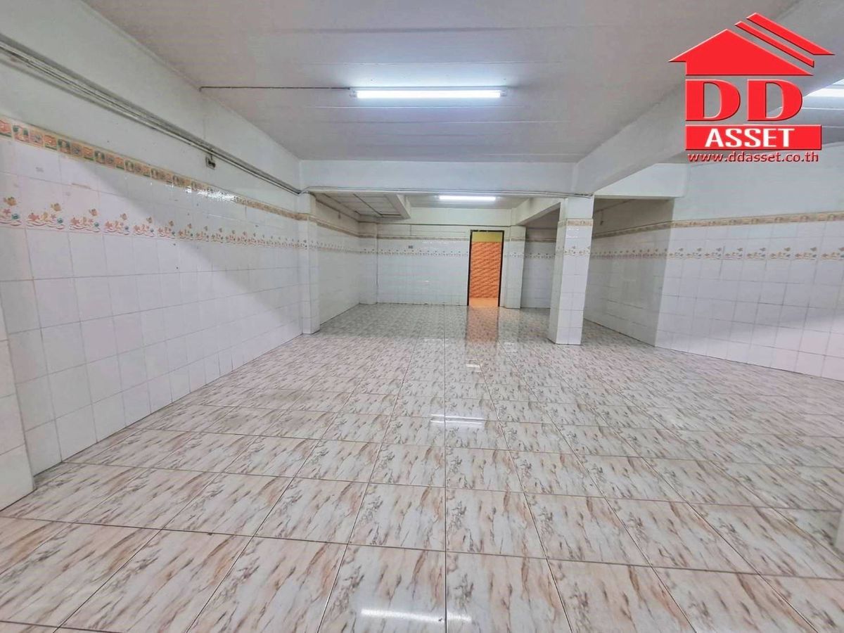 Shop HouseSamut Prakan,Samrong : Selling/ renting 2 commercial buildings, Soi Yu Suk, near Bang Mueang Municipality, Samut Prakan, Kanchana Code: T8224