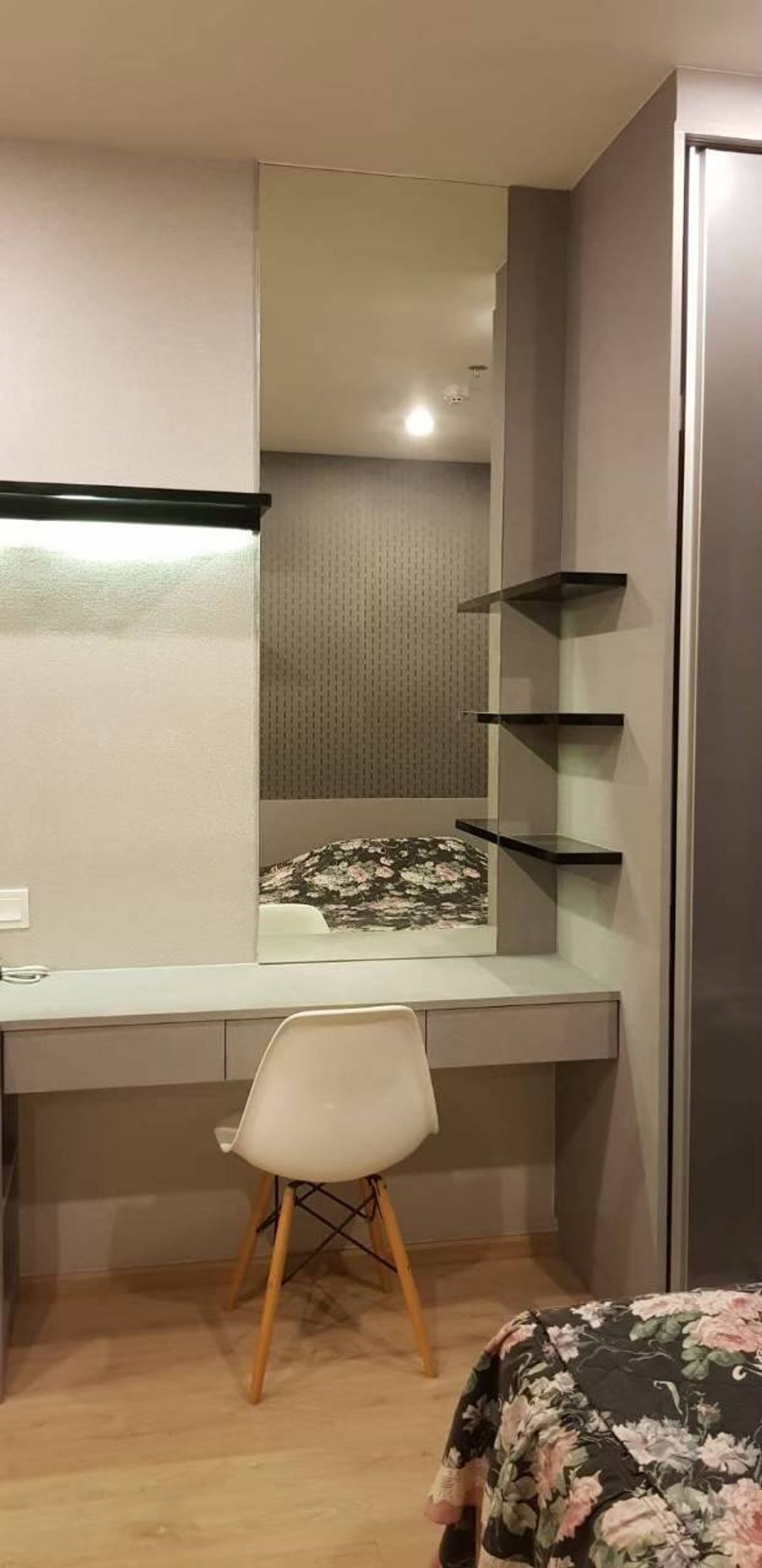 ขายคอนโดสยาม จุฬา สามย่าน : Ideo Q Chula Samyan【𝐒𝐄𝐋𝐋 & 𝐑𝐄𝐍𝐓】🔥ความเท่ที่สะท้อนสไตล์เฉพาะตัว🔥  ติดต่อไลน์ไอดี: @hacondo