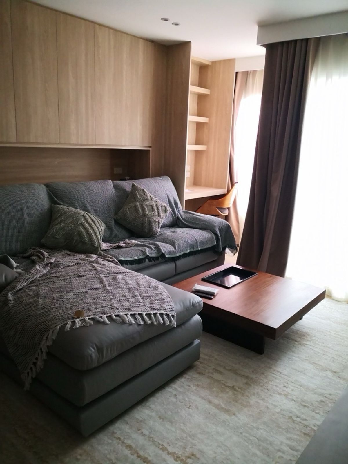 ขายคอนโดสีลม ศาลาแดง บางรัก : Investment Unit – Surawong City Resort | Corner Room in Silom CBD พร้อมผู้เช่า รับรายได้ 30K–35K/เดือนทันที