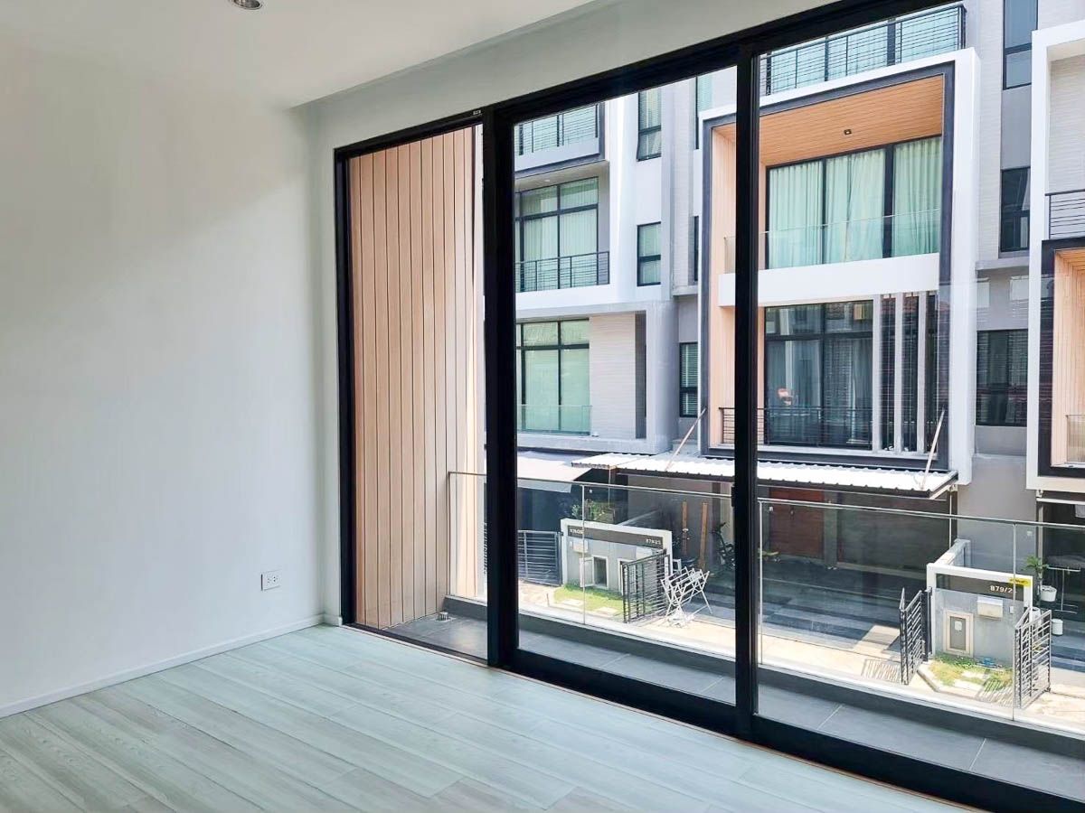 For SaleTownhomePattanakan, Srinakarin : TownHome for Sale Nirvana Define Rama 9, 3 bedroom 21 sqw 235 sqm Near Ramkhamhaeng, Pattanakarn, Huamak, The Nine : SL25S-019