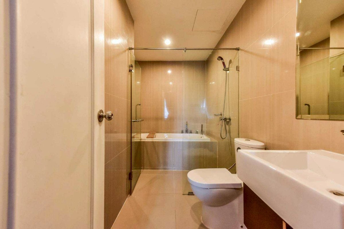 ให้เช่าคอนโดพระราม 9 เพชรบุรีตัดใหม่ RCA : ให้เช่า 1นอน2น้ำ(มีอ่าง) Duplex เรียบหรูอยู่สบายใกล้ MRT เพชรบุรี / Airport link มักกะสัน - ไป อโศก นานา พระราม9 สะดวก