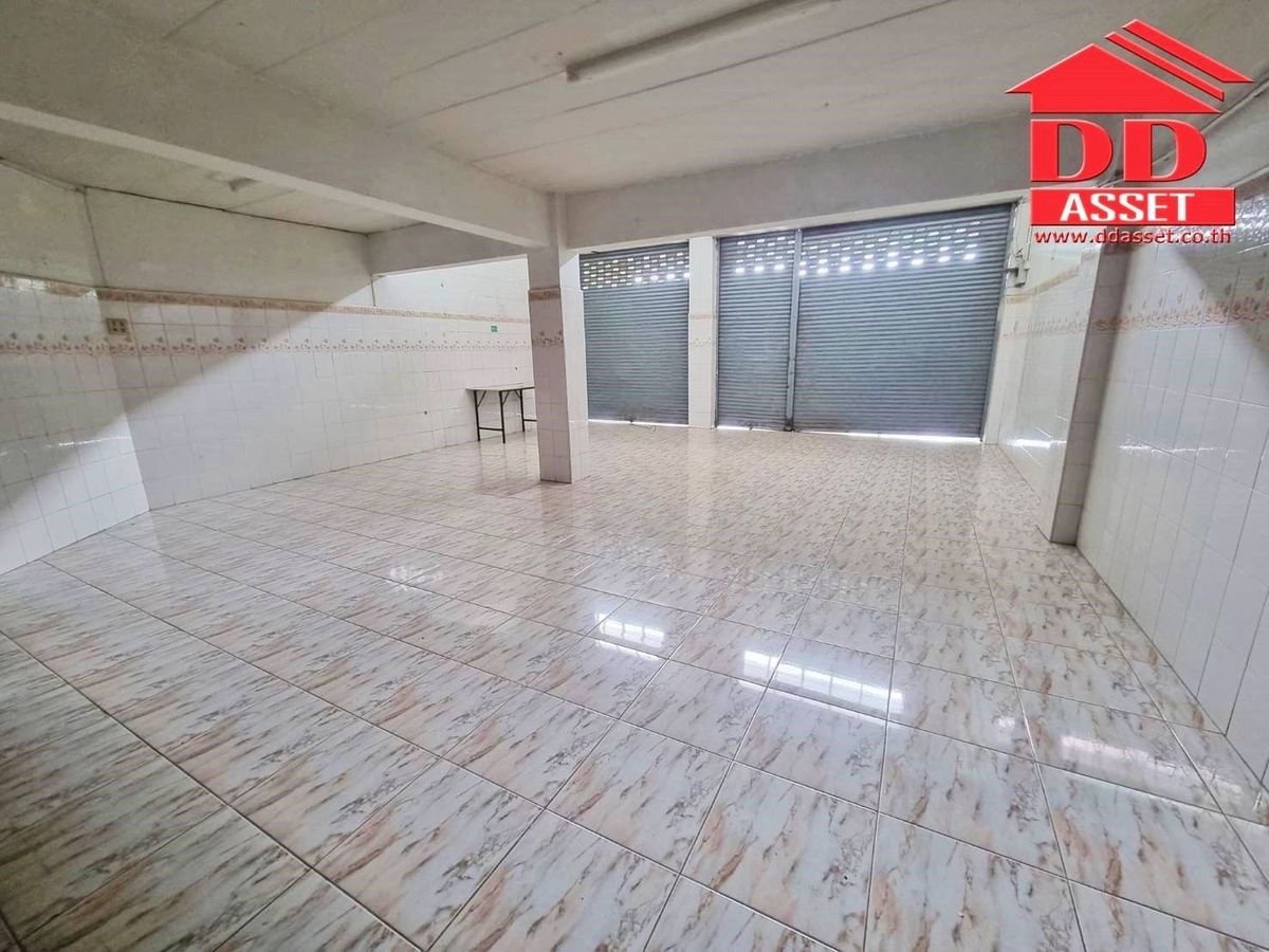 Shop HouseSamut Prakan,Samrong : Selling/ renting 2 commercial buildings, Soi Yu Suk, near Bang Mueang Municipality, Samut Prakan, Kanchana Code: T8224