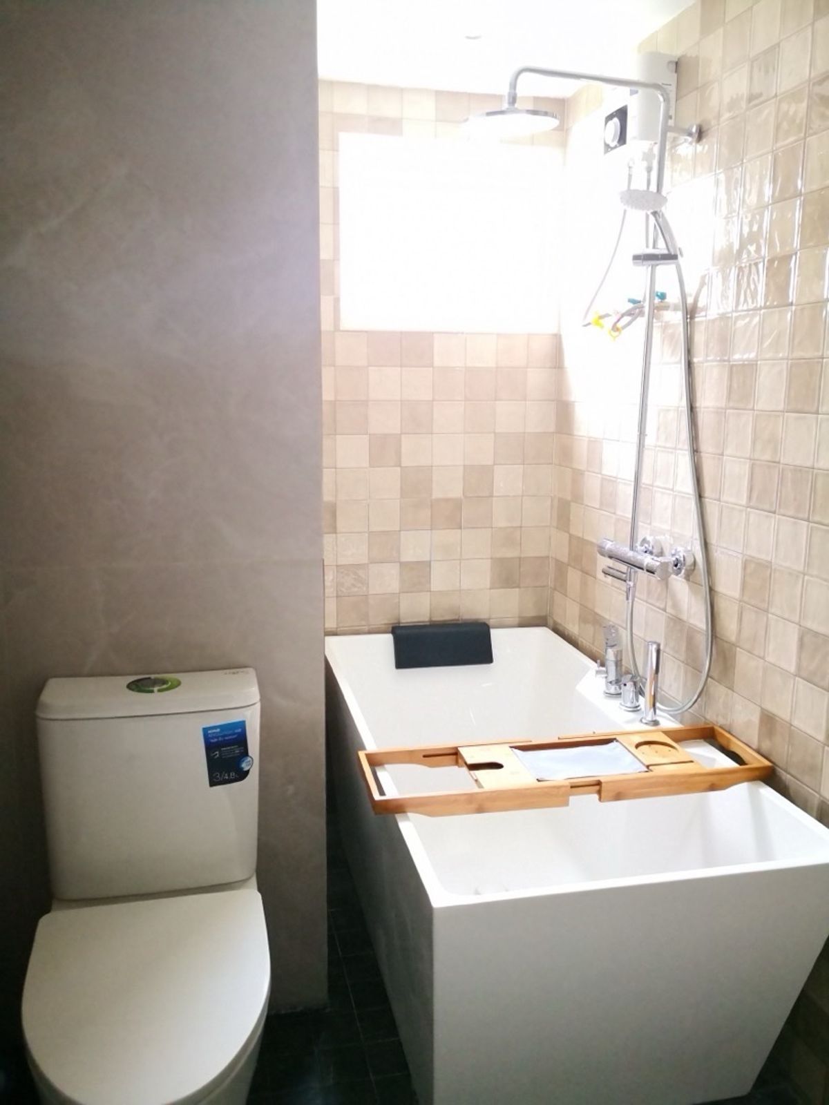 ขายคอนโดสีลม ศาลาแดง บางรัก : Investment Unit – Surawong City Resort | Corner Room in Silom CBD พร้อมผู้เช่า รับรายได้ 30K–35K/เดือนทันที