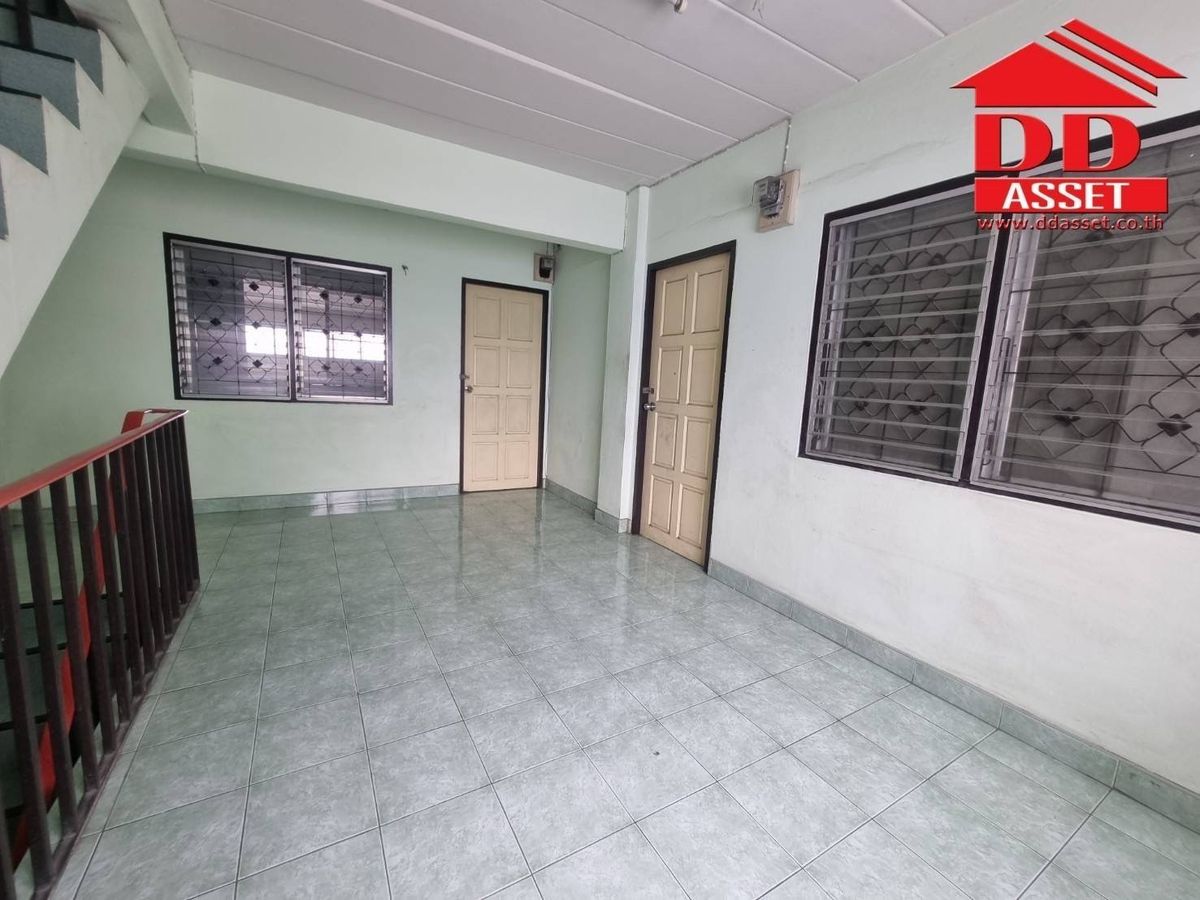 Shop HouseSamut Prakan,Samrong : Selling/ renting 2 commercial buildings, Soi Yu Suk, near Bang Mueang Municipality, Samut Prakan, Kanchana Code: T8224