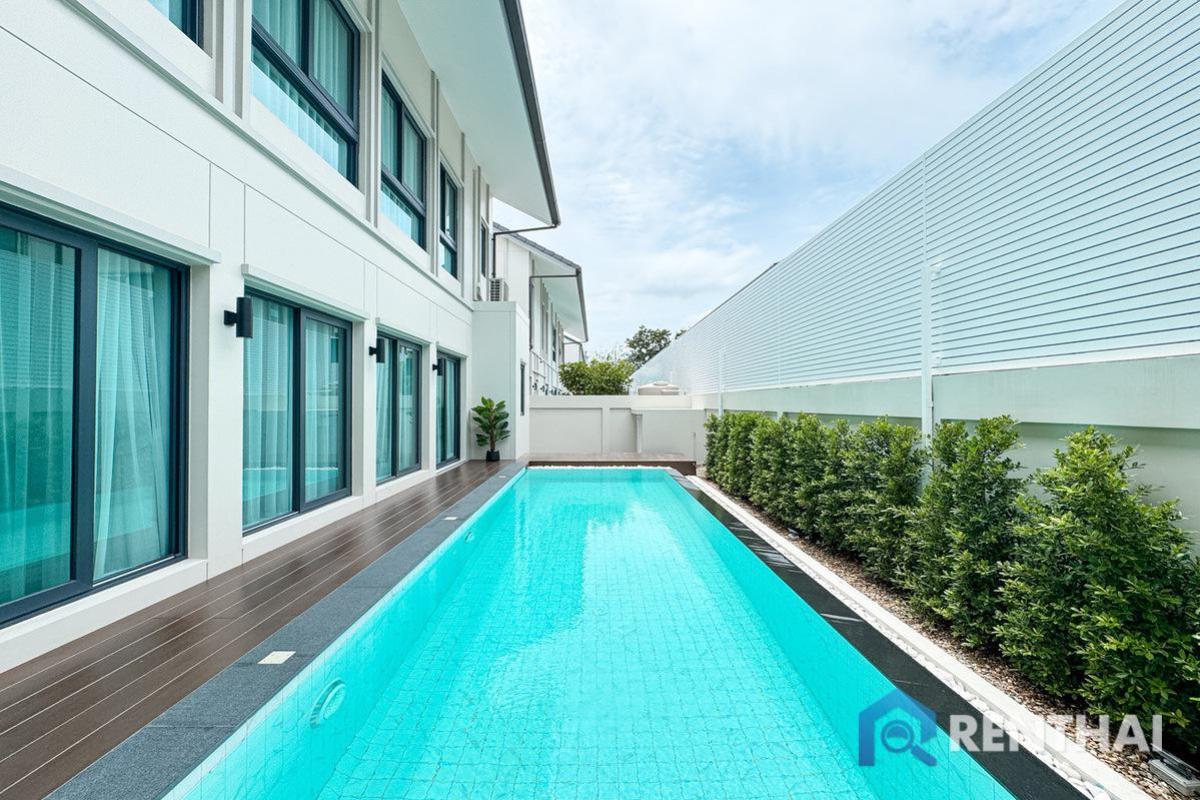 Luxury home in Pattaya, fully furnished at the best price. Loading...