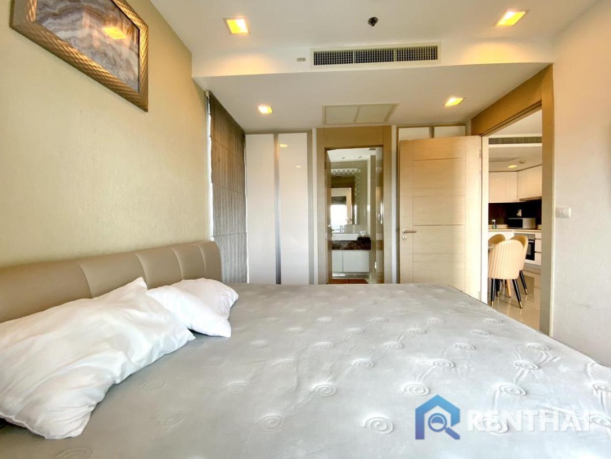 Rare Unit! The Palm Pattaya –  2-Bedroom Corner, Foreign Quota Loading...
